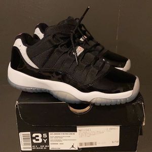Jordan 11 Low Infared